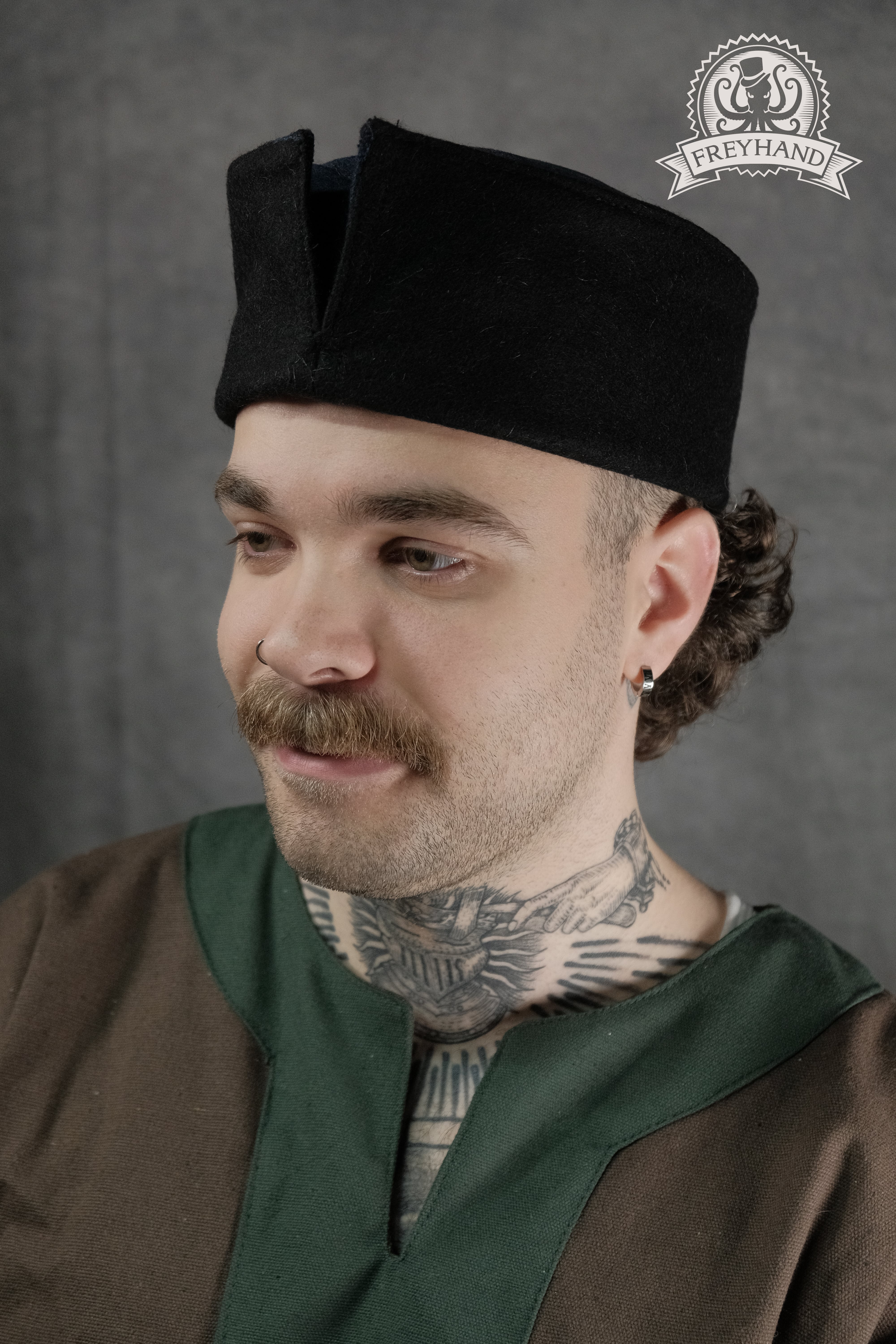 Leon Pillbox hat with cuff wool black - black