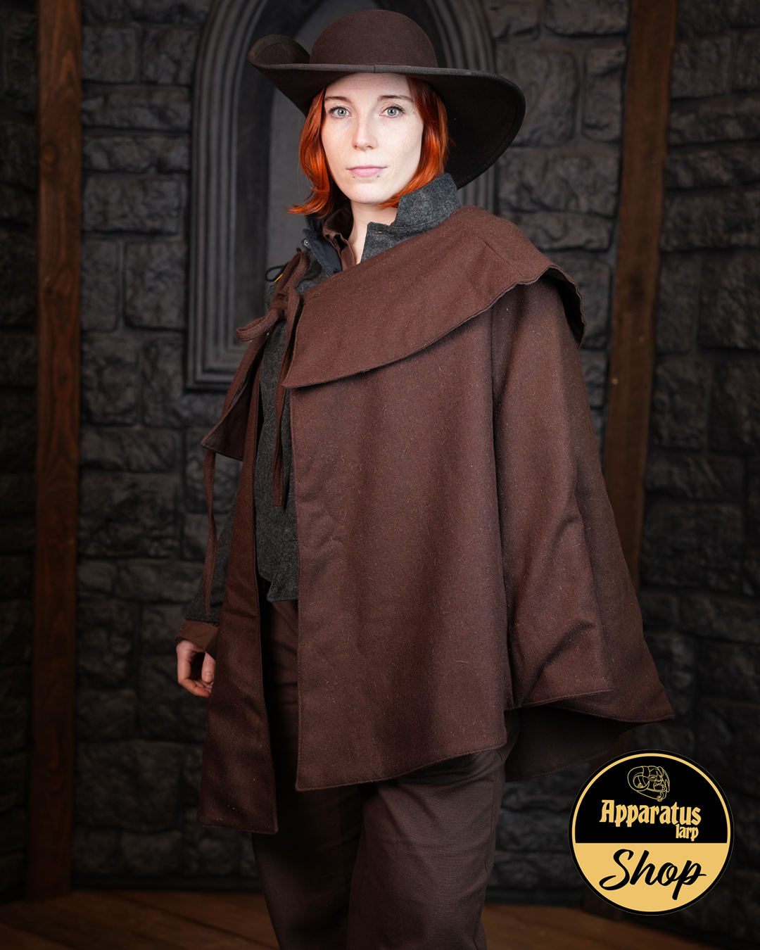 Diego fencing cape wool brown