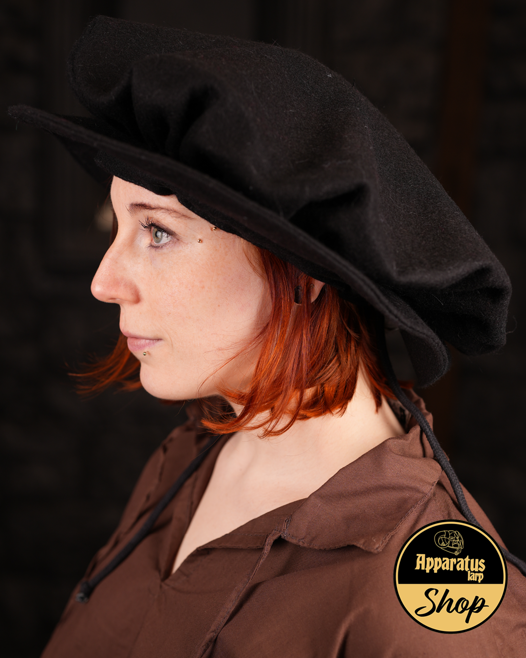 Alfonse Tudor barett wool black