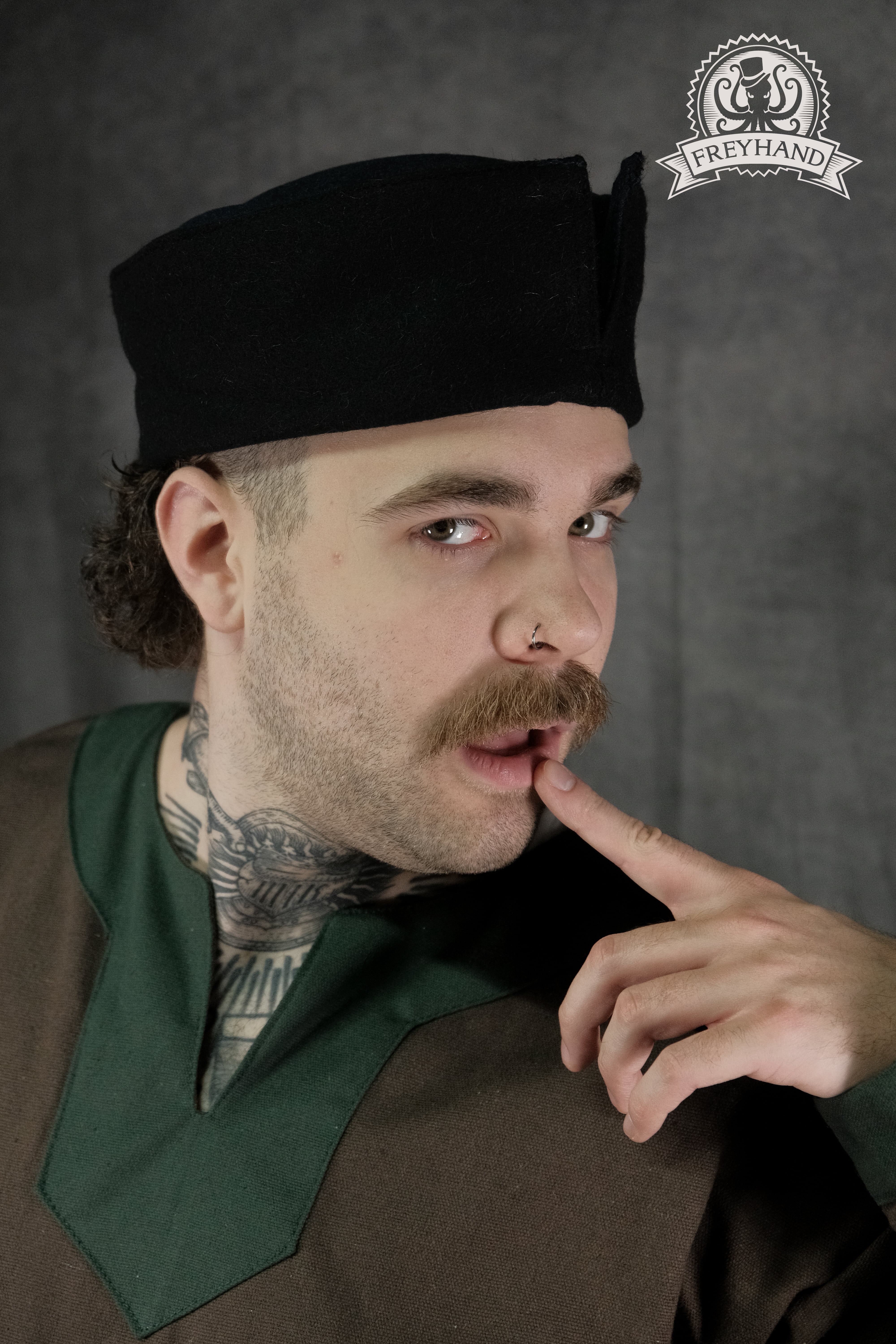 Leon Pillbox hat with cuff wool black - black