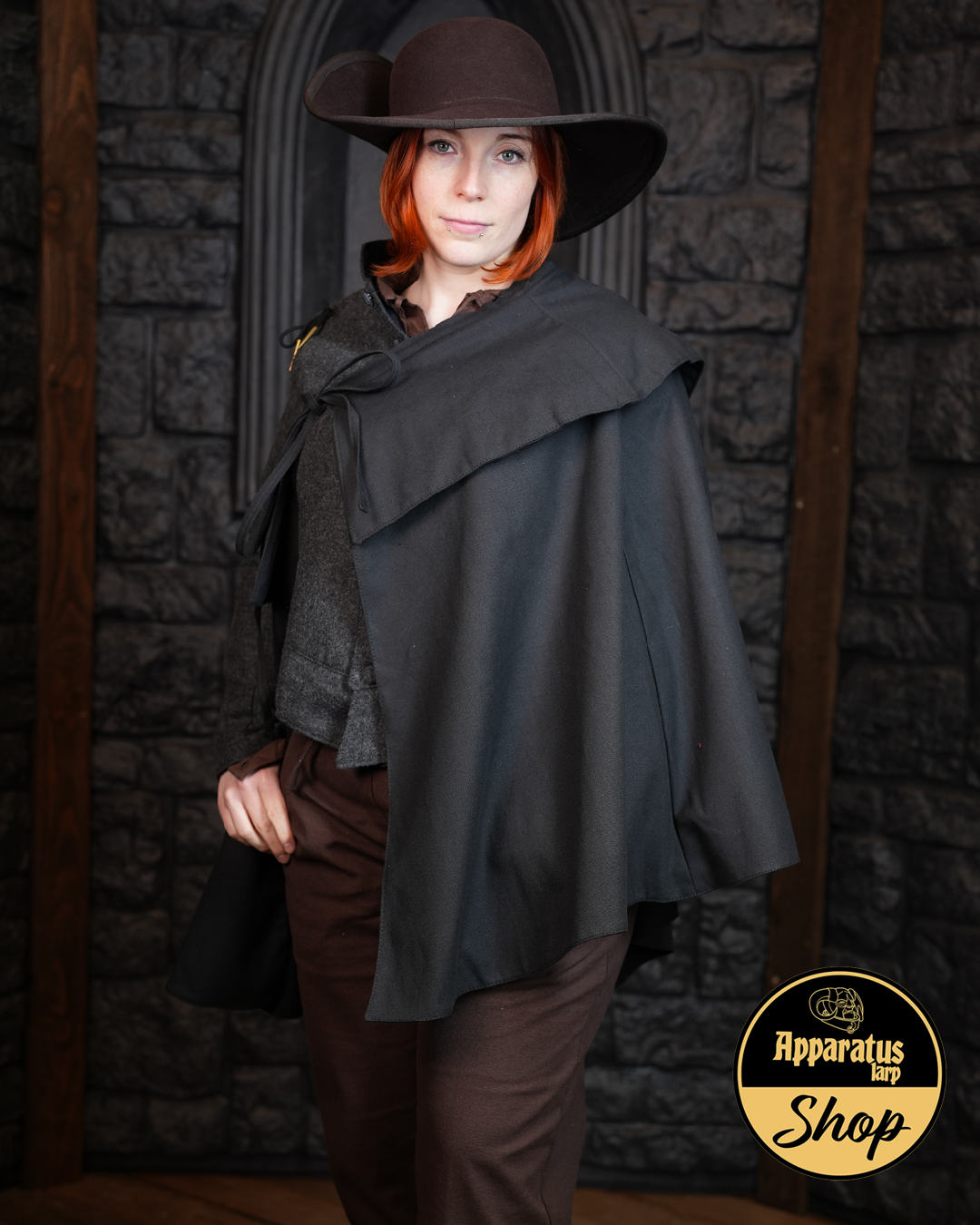 Diego fencing cape canvas black