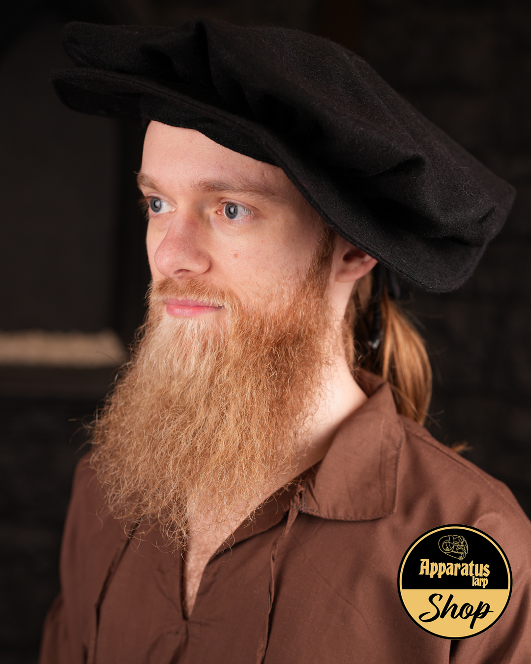 Alfonse Tudor barett wool black