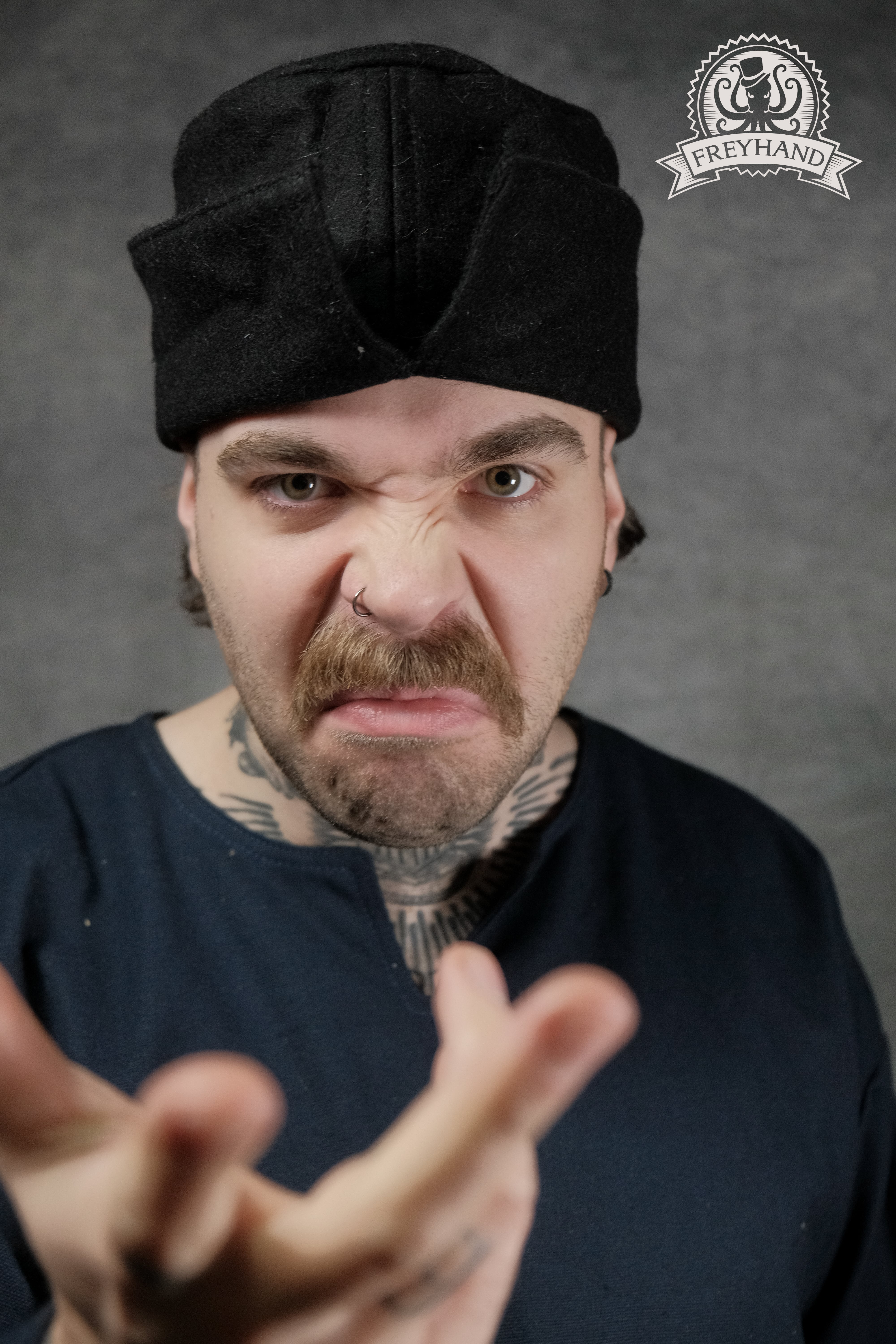 Leon Pillbox hat with cuff wool black - black