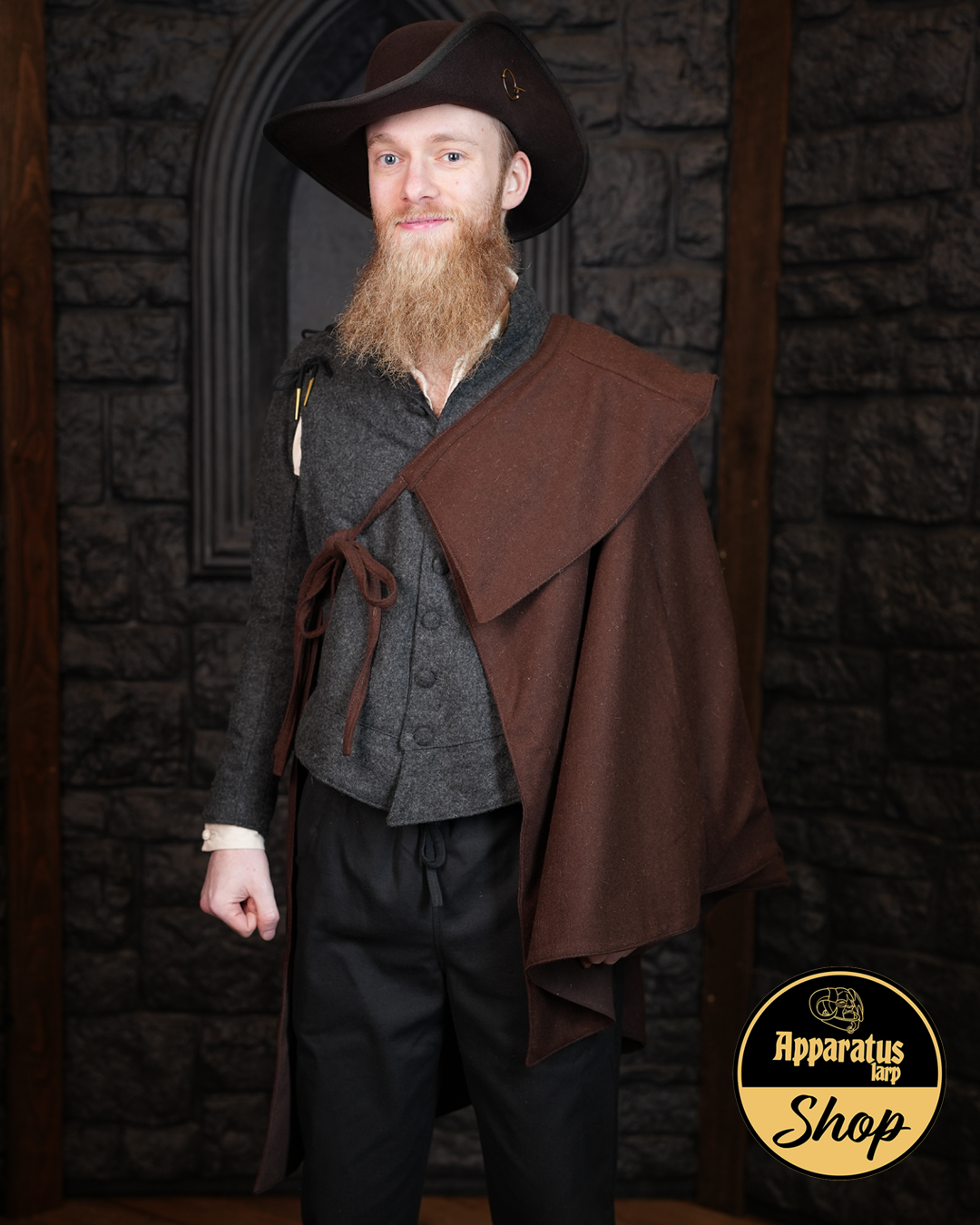 Diego fencing cape wool brown